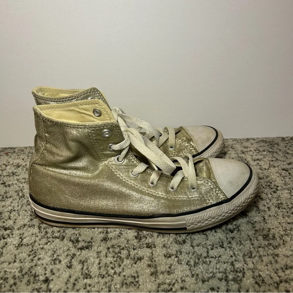 Converse Metallic Gold Vintage Hi-Top Sneakers Size 3 Kid’s